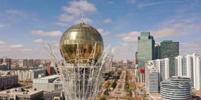 Colman Domingo and Jude Law at amfAR’s Venice Gala