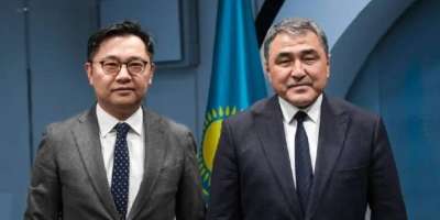 Colman Domingo and Jude Law at amfAR’s Venice Gala