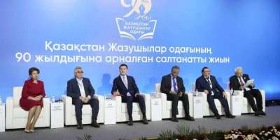 Colman Domingo and Jude Law at amfAR’s Venice Gala