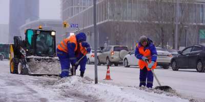 Colman Domingo and Jude Law at amfAR’s Venice Gala