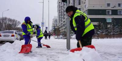 Colman Domingo and Jude Law at amfAR’s Venice Gala