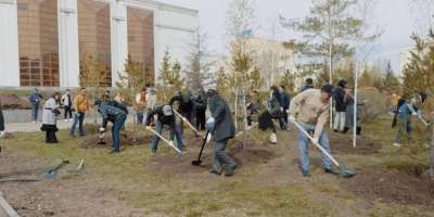 Colman Domingo and Jude Law at amfAR’s Venice Gala