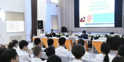 Colman Domingo and Jude Law at amfAR’s Venice Gala
