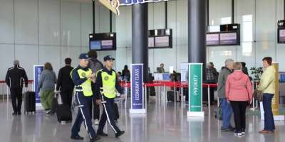 Colman Domingo and Jude Law at amfAR’s Venice Gala