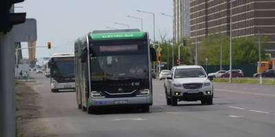 Colman Domingo and Jude Law at amfAR’s Venice Gala
