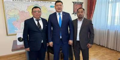 Colman Domingo and Jude Law at amfAR’s Venice Gala