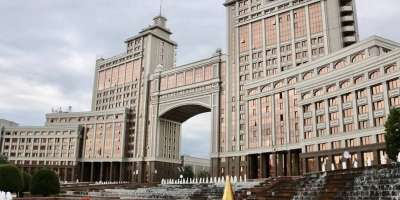 Colman Domingo and Jude Law at amfAR’s Venice Gala