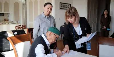Colman Domingo and Jude Law at amfAR’s Venice Gala