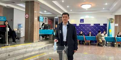 Colman Domingo and Jude Law at amfAR’s Venice Gala