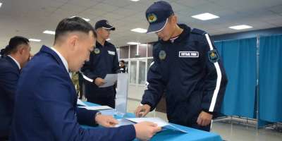 Colman Domingo and Jude Law at amfAR’s Venice Gala