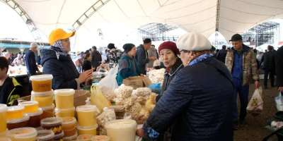 Colman Domingo and Jude Law at amfAR’s Venice Gala