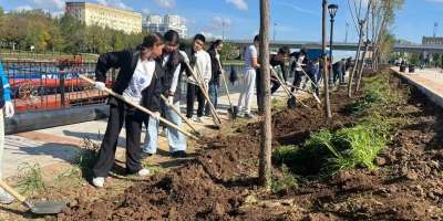Colman Domingo and Jude Law at amfAR’s Venice Gala