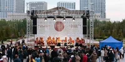 Colman Domingo and Jude Law at amfAR’s Venice Gala