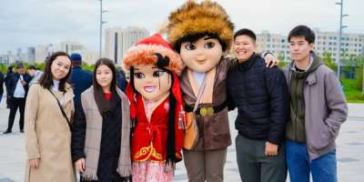 Colman Domingo and Jude Law at amfAR’s Venice Gala