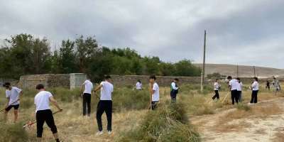Colman Domingo and Jude Law at amfAR’s Venice Gala