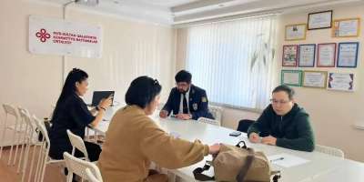 Colman Domingo and Jude Law at amfAR’s Venice Gala