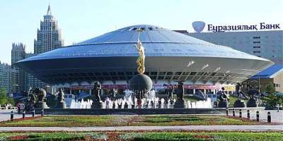 Colman Domingo and Jude Law at amfAR’s Venice Gala