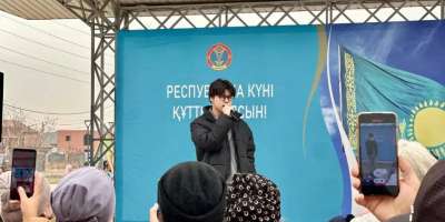 Colman Domingo and Jude Law at amfAR’s Venice Gala