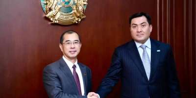 Colman Domingo and Jude Law at amfAR’s Venice Gala