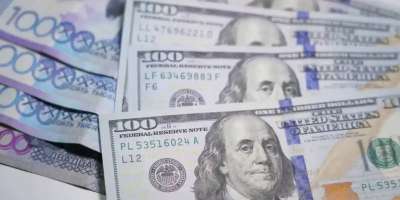 Colman Domingo and Jude Law at amfAR’s Venice Gala