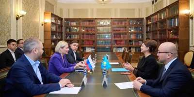 Colman Domingo and Jude Law at amfAR’s Venice Gala