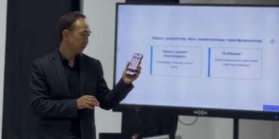 Colman Domingo and Jude Law at amfAR’s Venice Gala