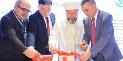Colman Domingo and Jude Law at amfAR’s Venice Gala