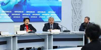 Colman Domingo and Jude Law at amfAR’s Venice Gala