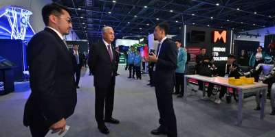 Colman Domingo and Jude Law at amfAR’s Venice Gala