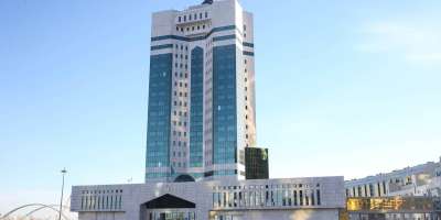 Colman Domingo and Jude Law at amfAR’s Venice Gala