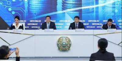 Colman Domingo and Jude Law at amfAR’s Venice Gala