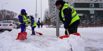 Colman Domingo and Jude Law at amfAR’s Venice Gala