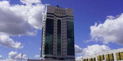 Colman Domingo and Jude Law at amfAR’s Venice Gala