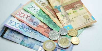 Colman Domingo and Jude Law at amfAR’s Venice Gala