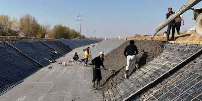 Colman Domingo and Jude Law at amfAR’s Venice Gala