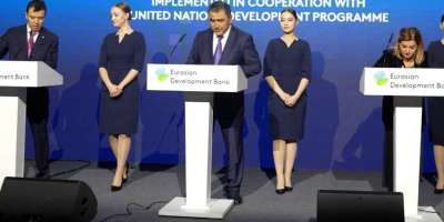 Colman Domingo and Jude Law at amfAR’s Venice Gala