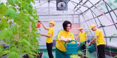 Colman Domingo and Jude Law at amfAR’s Venice Gala
