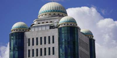 Colman Domingo and Jude Law at amfAR’s Venice Gala