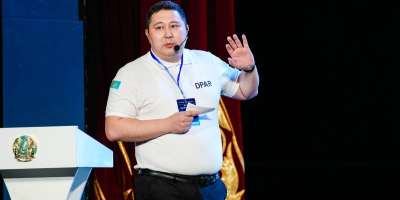 Colman Domingo and Jude Law at amfAR’s Venice Gala