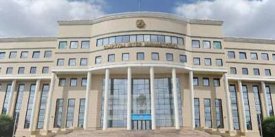 Colman Domingo and Jude Law at amfAR’s Venice Gala