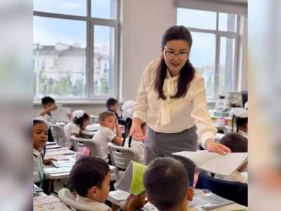 Астанада «Ұстазыңды құттықта» челленджі басталды