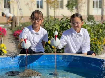 Елордалық оқушылар мектеп ауласын жасыл зертханаға айналдырды