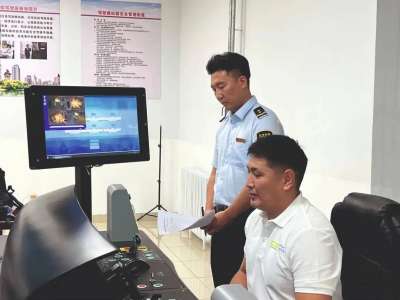 LRT пойыздарының операторлары Қытайда оқытудың екінші кезеңін аяқтады