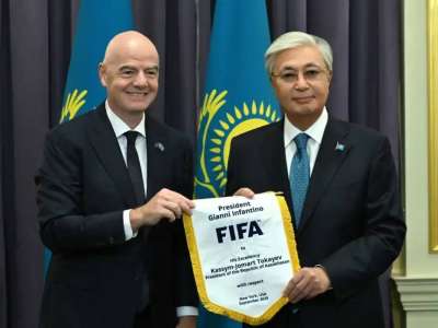 Қасым-Жомарт Тоқаев FIFA президентін қабылдады