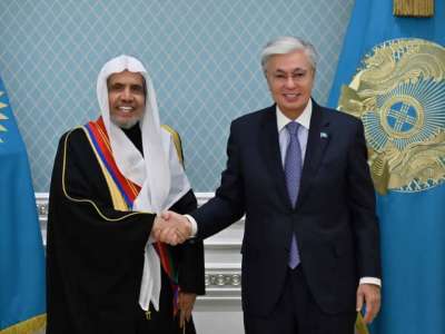 Президент Дүниежүзілік ислам лигасының бас хатшысын марапаттады