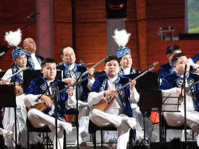 Нұрғиса Тілендиевтің 100 жылдығы Парижде аталып өтті