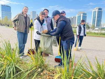 Танымал спортшылар жалпықалалық сенбілікке үлес қосты