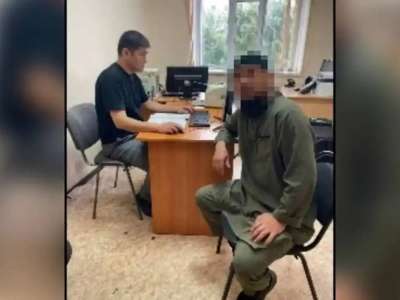 Ақтөбеде мешіт ішінде қызға тиіскен ер адам жауапқа тартылды