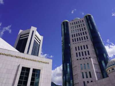 VIII шақырылымдағы Парламенттің төртінші сессиясы ашылды