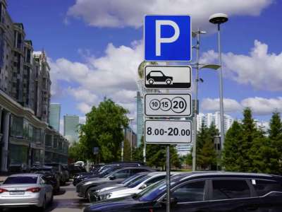 Астанада Орталық саябақтағы тұрақ аймағы жөндеу жұмысына байланысты жабылды